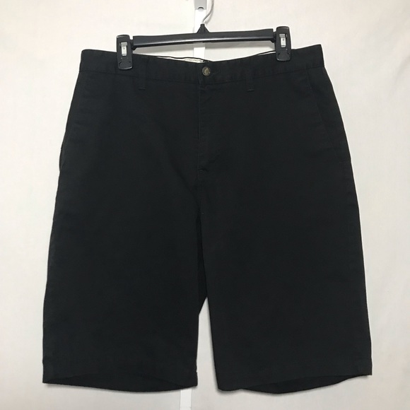 Volcom Other - Volcom Men’s Black Shorts Size 33